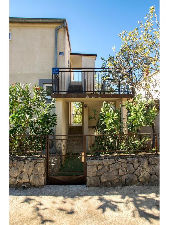 Apartments Velebit Starigrad Paklenica Exterior photo