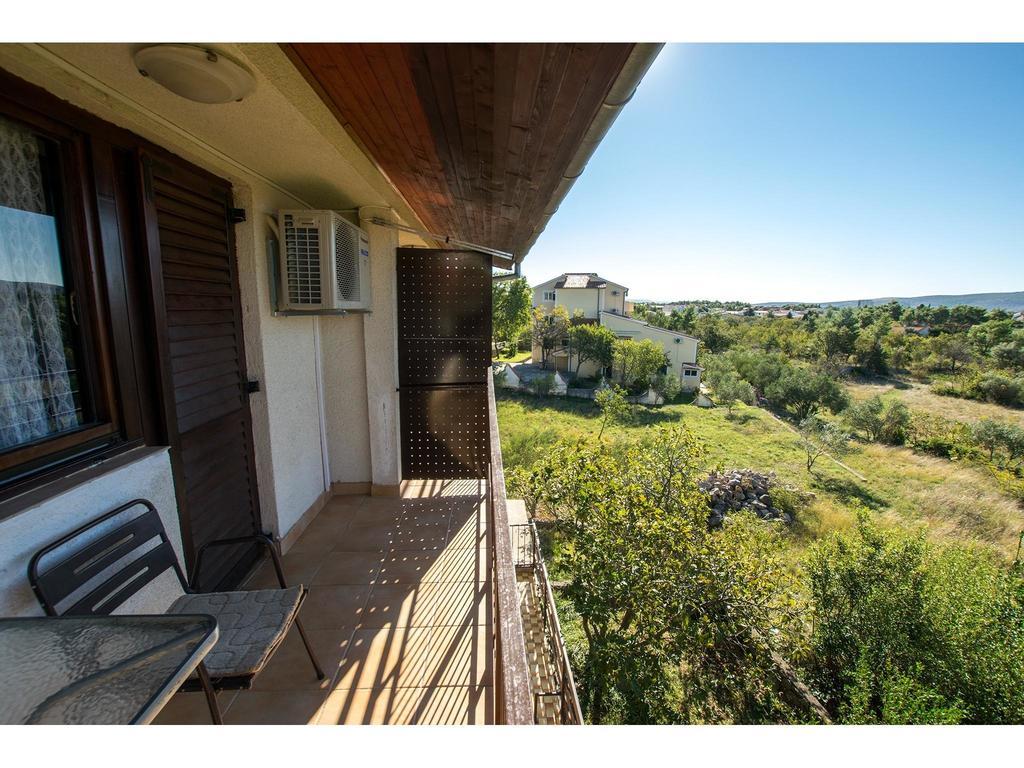 Apartments Velebit Starigrad Paklenica Exterior photo